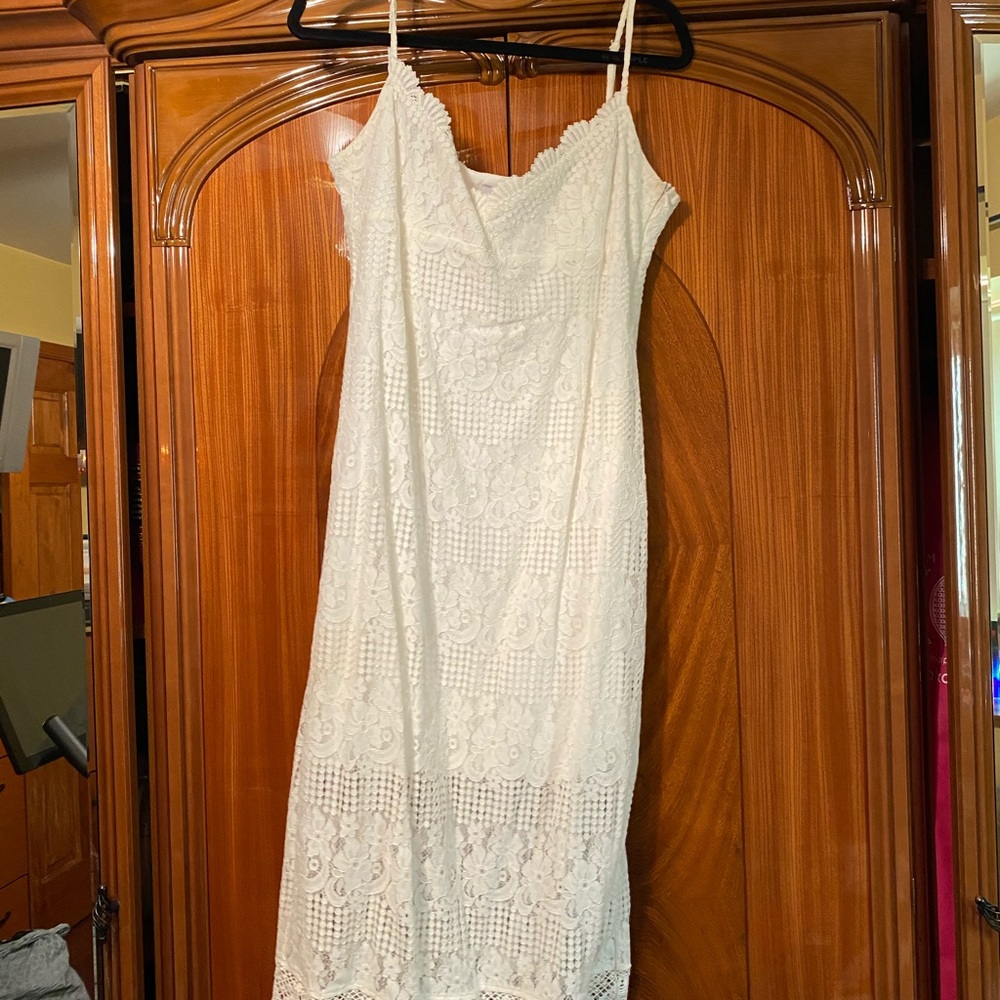 White spaghetti strap sun dress